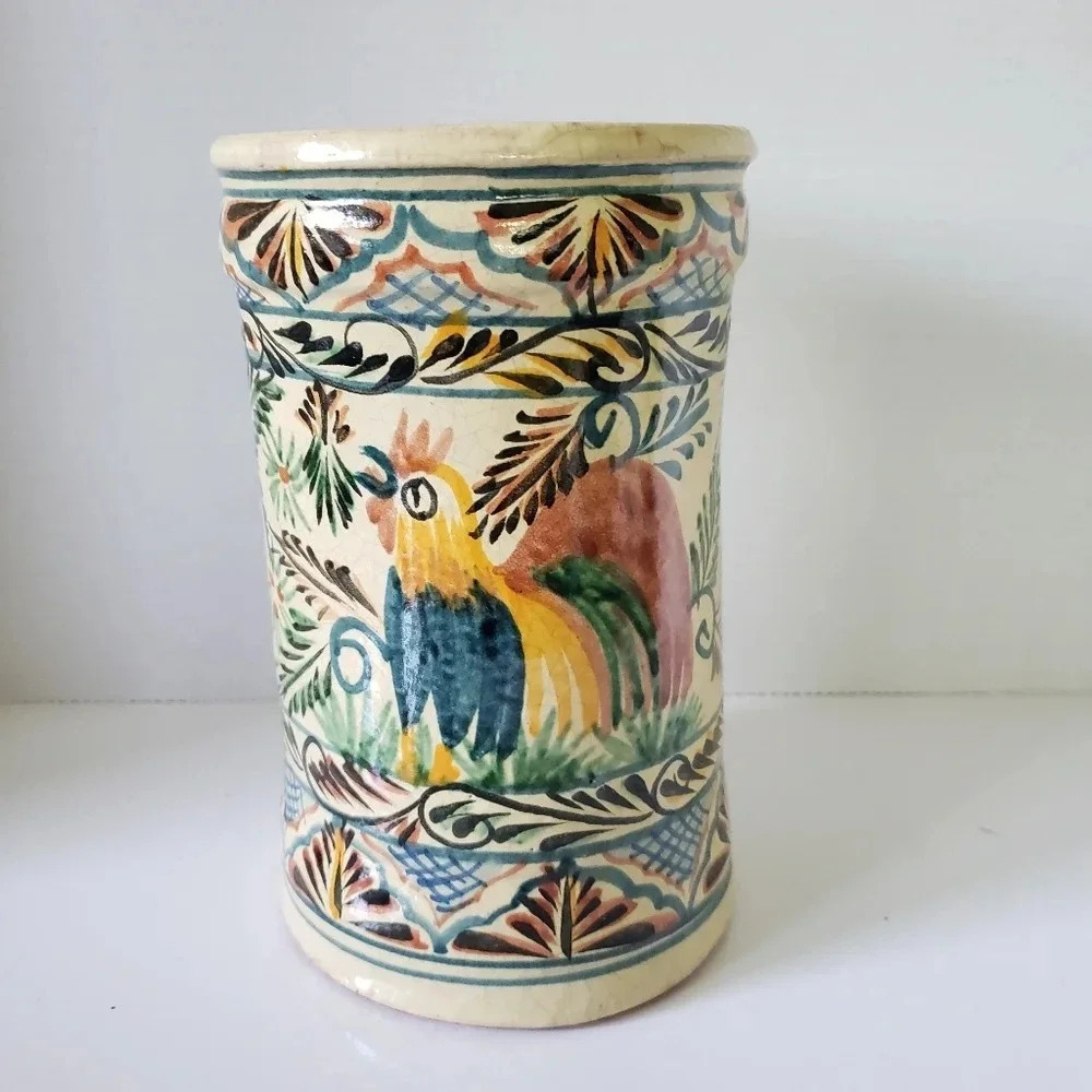 Casal Mexican Crackle Pottery Handpainted Vase/Utensil Holder  .